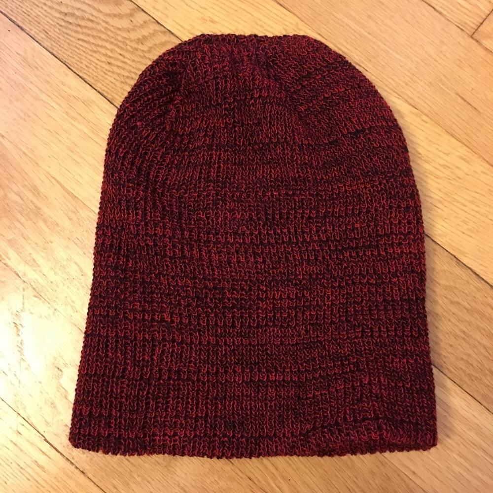 LAST CHANCE❤️NWOT Hot Topic Beanie❤️